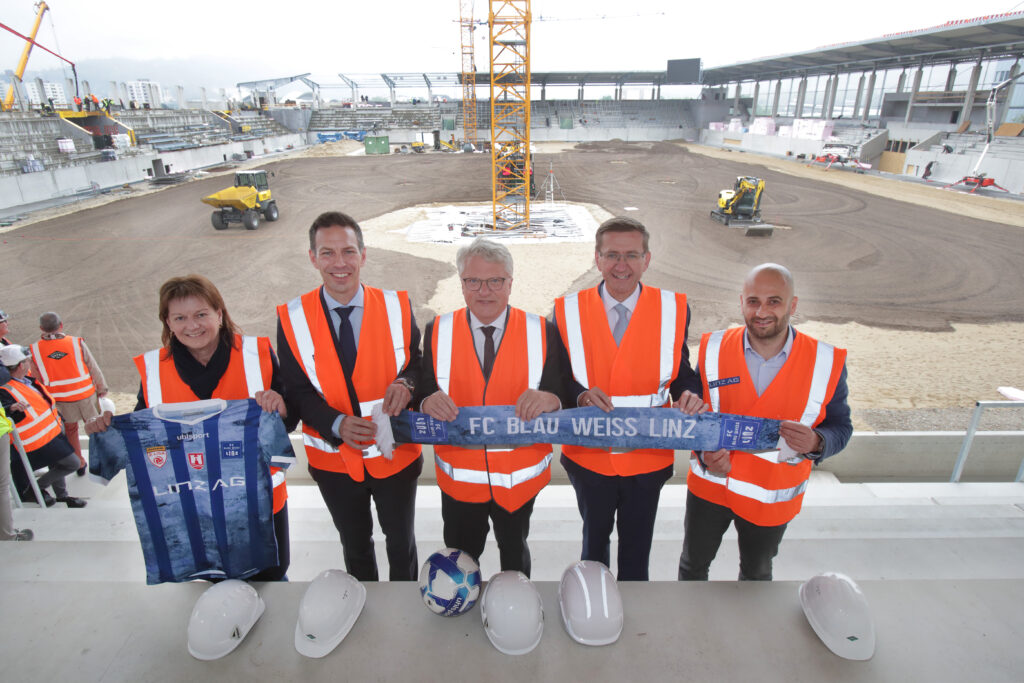 Hofmann Personal Stadion Für Den Fc Blau Weiß Linz Nimmt Gestalt An 